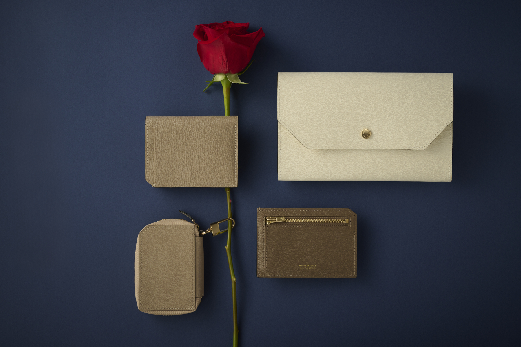 イメージ（PC用）：贈る時間のために。ー 母の日ギフトにおすすめしたい革小物